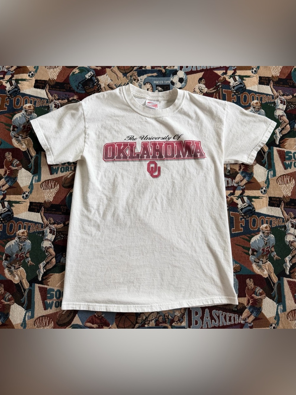 Y2K Vintage Women’s University Of Oklahoma Sooners White Graphic T-shirt